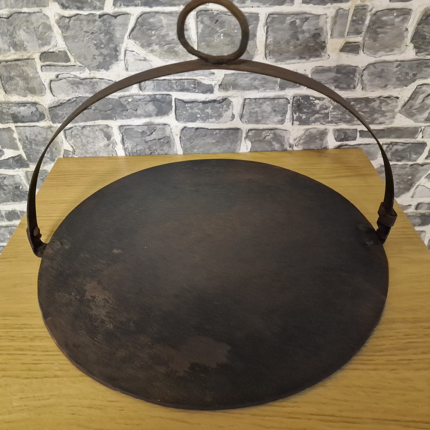 Large Antique Scottish 19th Century Hanging Cast Iron Griddle Plate or  Bakestone Skillet 